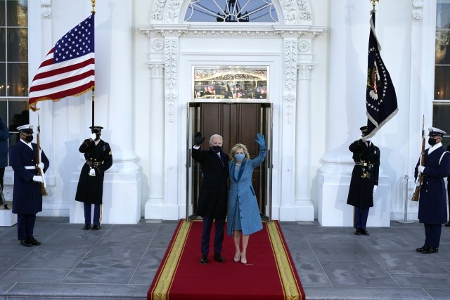 Biden arrived at the White House - he will read a letter from Trump VIDEO / PHOTO