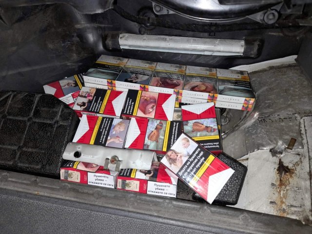 Švercovali cigarete u bojleru, vrednost procenjena na više od 1.000.000 dinara FOTO