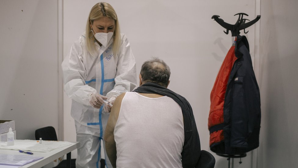 Korona virus i vakcinacija u Srbiji: "Kao da smo u Japanu, sve teèe brzo i dobro"