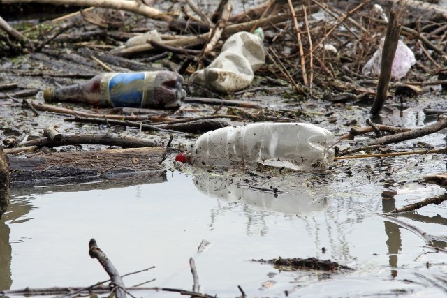 Hitno čišćenje plutajućeg otpada na Limu i Drini, rešenje - fondovi EU?