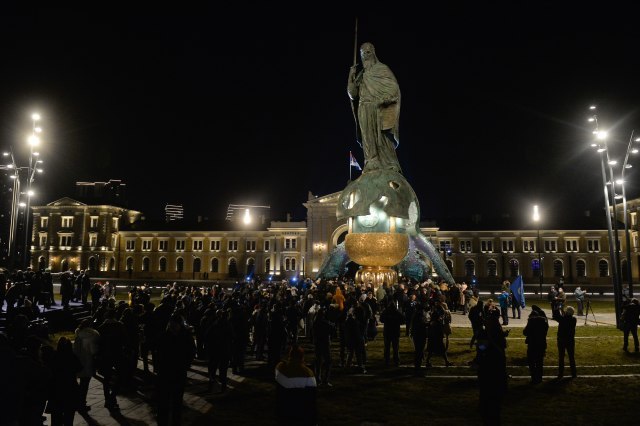 A monument to Stefan Nemanja unveiled on Sava Square tonight PHOTO / VIDEO