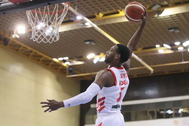 Zvezda sa +61 zakazala 