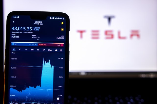 Tesla veæ zaradila više od bitkoina nego od elektriènih vozila?