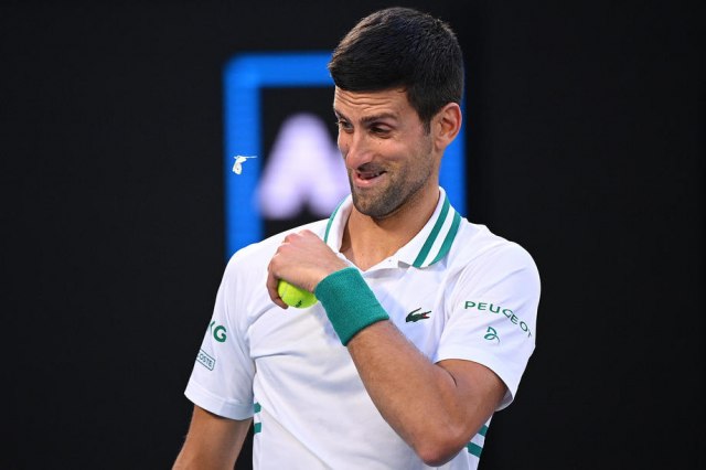 Đoković o povredi: Snimam dokumentarac