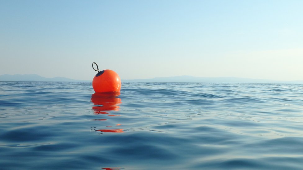 Pacifik i preživljavanje: Èovek preživeo 14 sati u okeanu "držeæi se za otpad u vodi&#x201c;