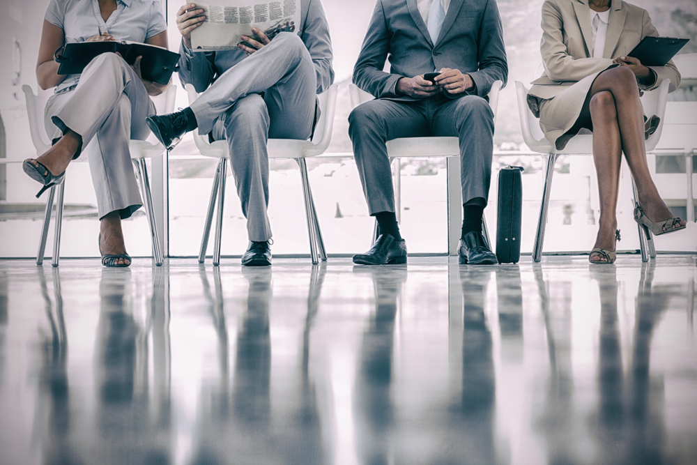 Da li često sedite s prekrštenim nogama? Možda jeste udobno, ali je veoma loše po zdravlje!