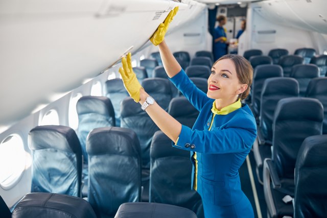 Stjuardese otkrile male tajne: "Gotovo na svakom avionu postoji neki kvar"