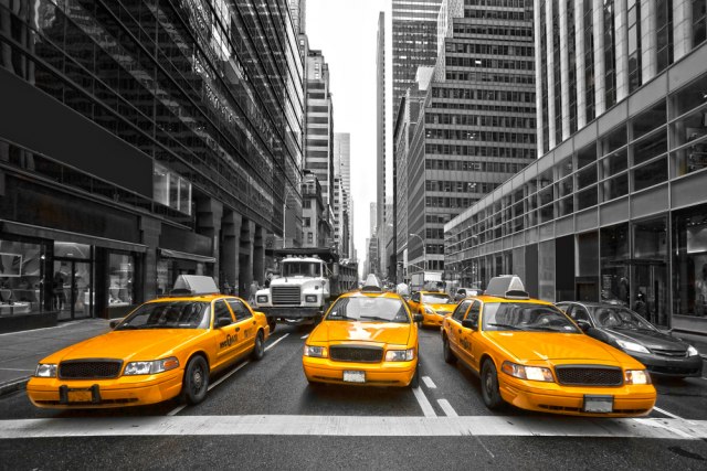 Crni dani za žute taksije - da li će preživeti?