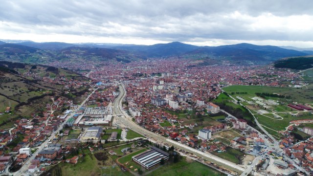 Prva zvanièna poseta ambasadora BiH Novom Pazaru; otvaranje konzulata moguæe i do kraja godine