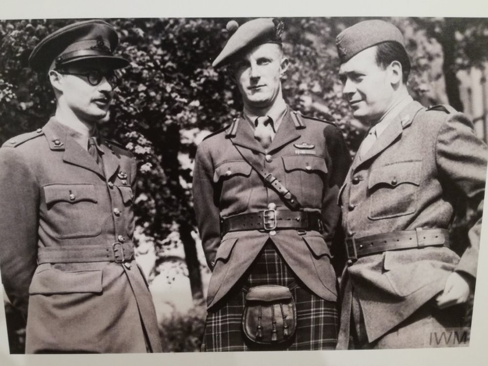 Major Alston, brigadir Meklejn i general Velebit, u Hajd parku, u Londonu, posle rata/BBC/Imperijalni muzej u Londonu