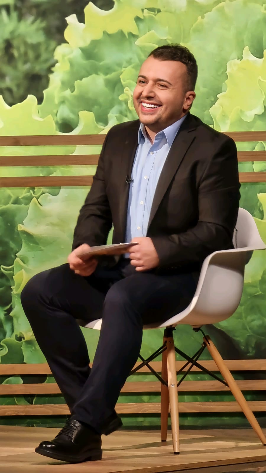 Emisija “Plodovi” ima novog voditelja! Kroz teme o poljoprivredi i hrani vodi vas Zoran Maksimović!