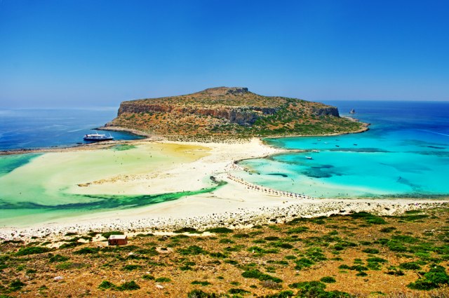 Stigli prvi turisti na ostrvo Krit