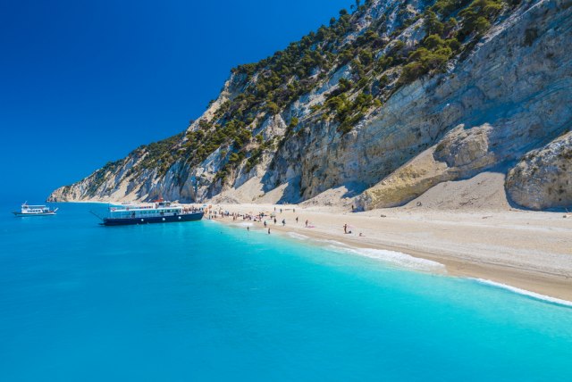 ANKETA: Da li planirate da letujete u Grčkoj ove godine?