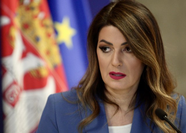 Ministarka Matiæ: "Grci æe snositi troškove leèenja, ako se neko razboli na letovanju" VIDEO