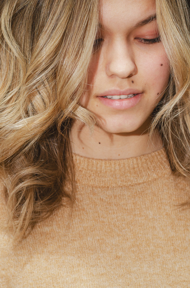 DA LI STE ZNALI? MLADEŽI na vašem telu KRIJU TAJNE - OTKRIJTE ŠTA VAM PORUČUJU!