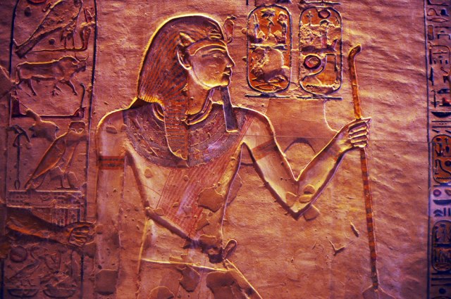 "Nije senzacionalizam": Za dva dana u Kairu paradiraæe 22 kraljevske mumije