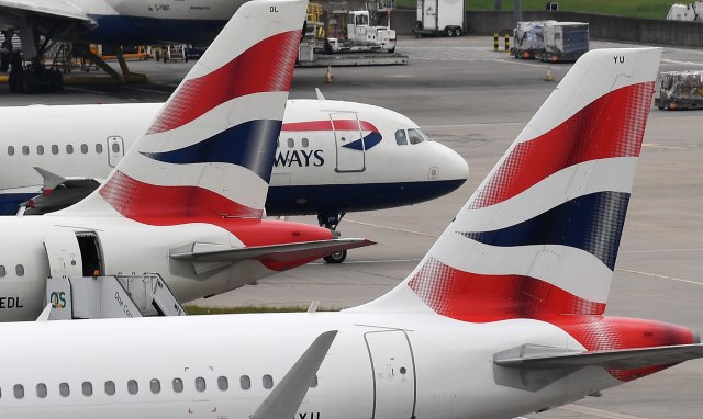 Britanske avio-kompanije traže od Džonsona ukidanje restrikcija