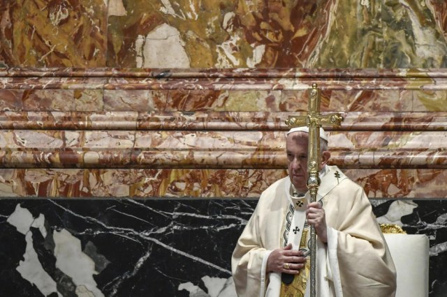 Papa Franja: Skandalozno
