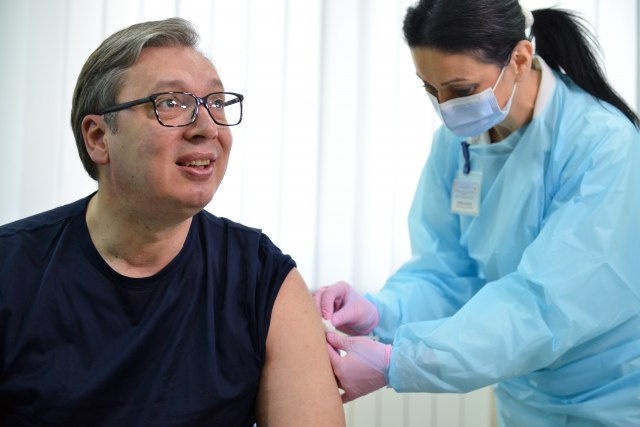 Vučić vakcinisan; 