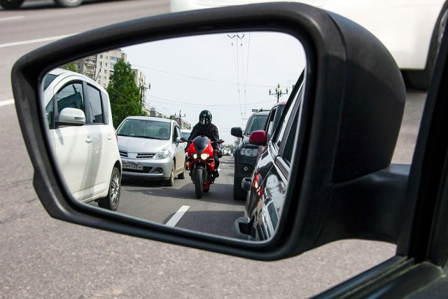Skoro četvrtina teško povređenih u saobraćaju su motociklisti – kako se sačuvati na dva točka