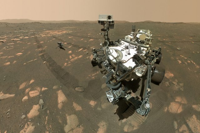 Slika, video-zapis, zvuk - a sad i prvi selfi s Marsa
