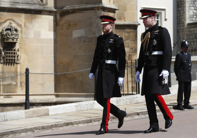 Kraljica odlučila šta će Hari obući na sahrani princa Filipa