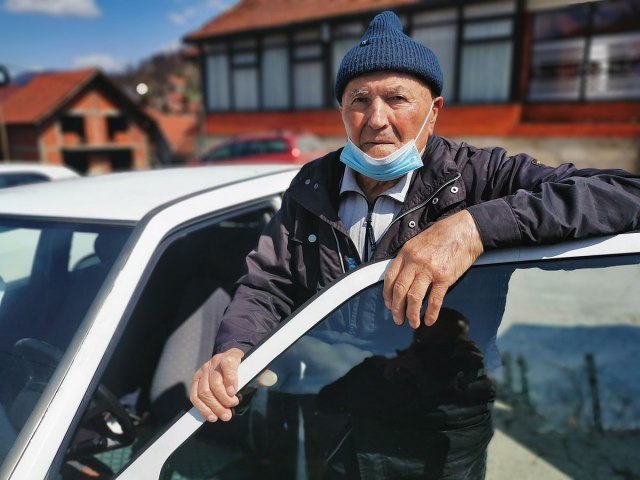 Najstariji aktivni vozač u Srbiji produžio dozvolu u 94. godini VIDEO