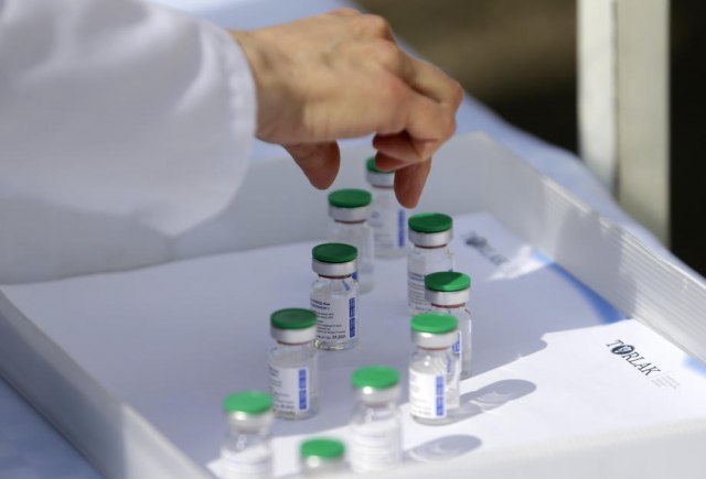 Vakcine proizvedene na "Torlaku" poslate na kontrolu u Moskvu