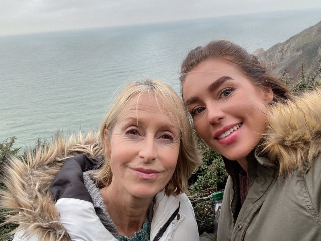 Uèiteljica koja je bila beskuænik zaradila milion funti na OnlyFans