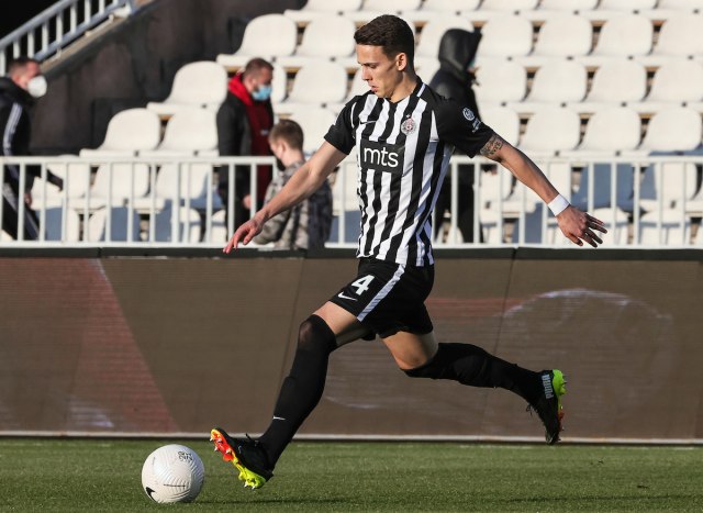 Štoper Partizana: Spreman sam da postanem ključni igrač Olimpijakosa