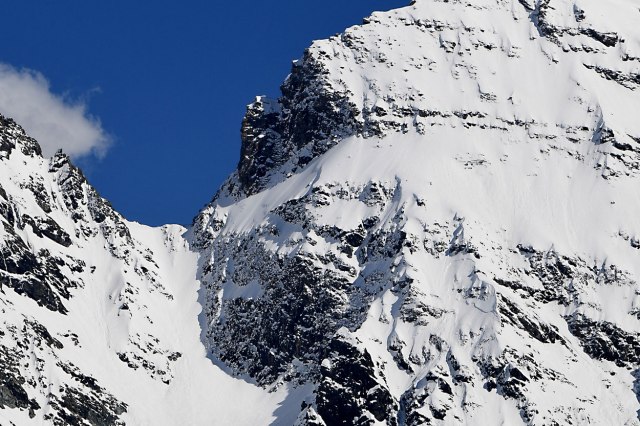 Dve lavine u francuskim Alpima: Stradalo sedam osoba