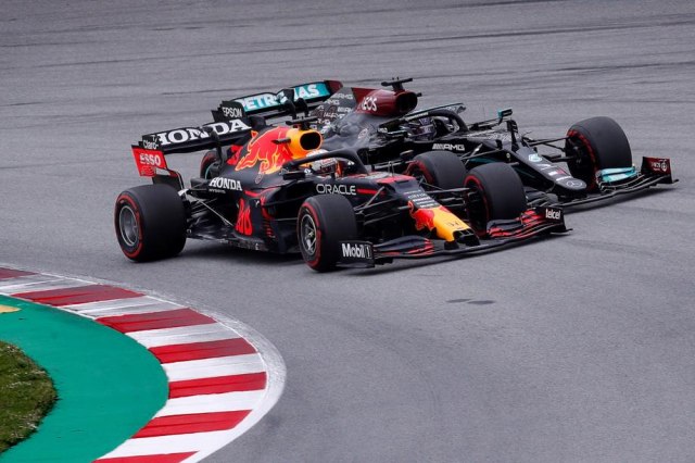 "Ludnica" u Španiji, Mercedes nadmudrio sve – Hamiltonu pobeda