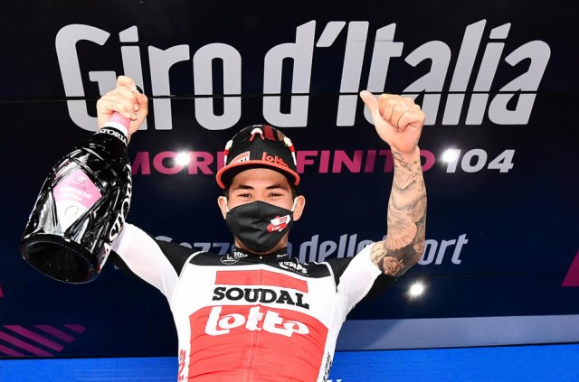 Juen slavio na petoj etapi Điro d'Italije