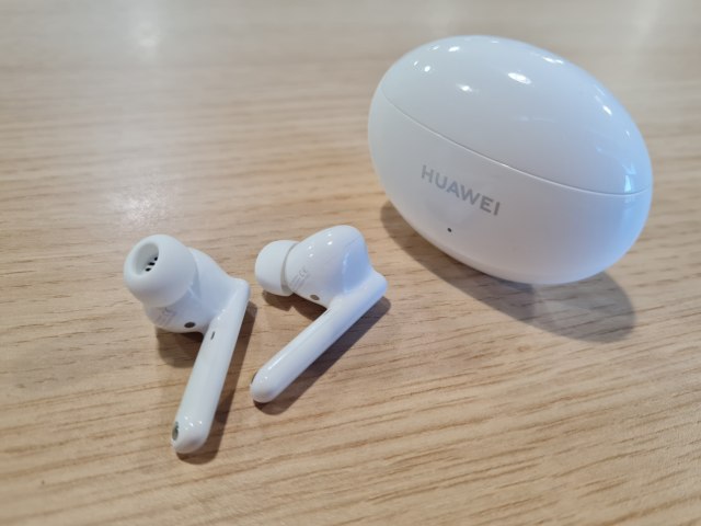 TEST: Huawei Freebuds 4i - Pristupaène slušalice "skupih" moguænosti