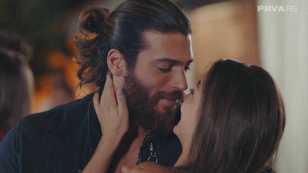 Bez obzira što se serija završila, melodiju „Sanjalice“ pevušimo i dalje: Vraća osmeh na lice (VIDEO)