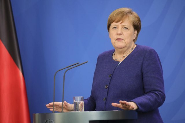 "Merkel misli da Nemaèka nikada ne sme da vodi politiku protiv Izraela"