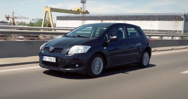 Test polovnjaka: Toyota Auris – zašto ljudi kupuju Toyotu? VIDEO