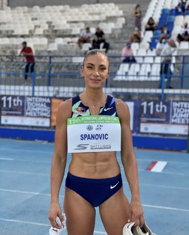 Ivana Španović započela sezonu pobedom