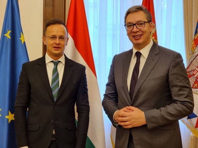 Vuèiæ met with Szijjártó: Political relations with Hungary the best in history PHOTO