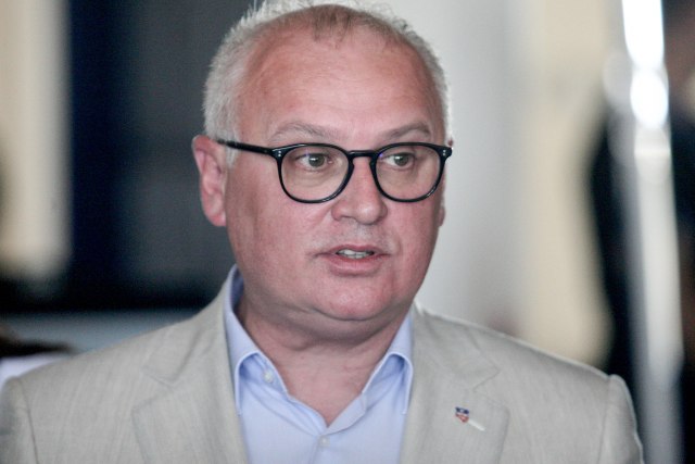 Vesić: Inspekcija danas izlazi na gradilište u Bloku 37