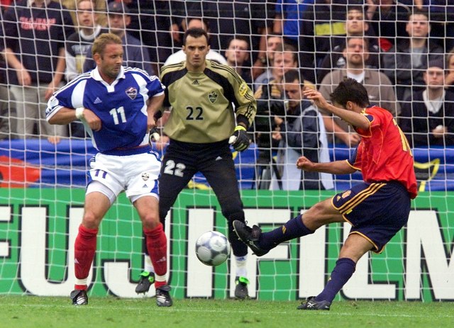 Od hrvatske tragedije, preko "plave" nepravde do Van Bastenovog èuda