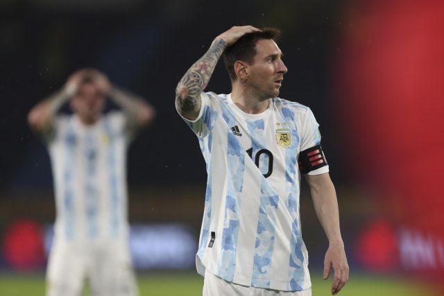 Argentina ispustila 2:0, Nejmar 
