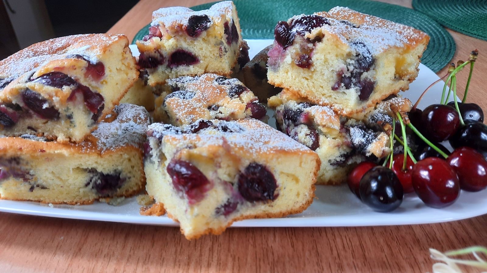 Letnji kolač sa trešnjama: Jednostavno, da jednostavnije ne može biti