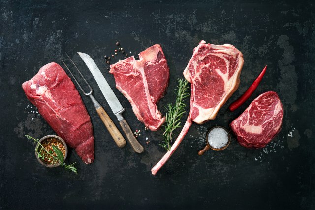 Kako odrediti da li je meso sveže ili veæ dugo stoji u prodavnici