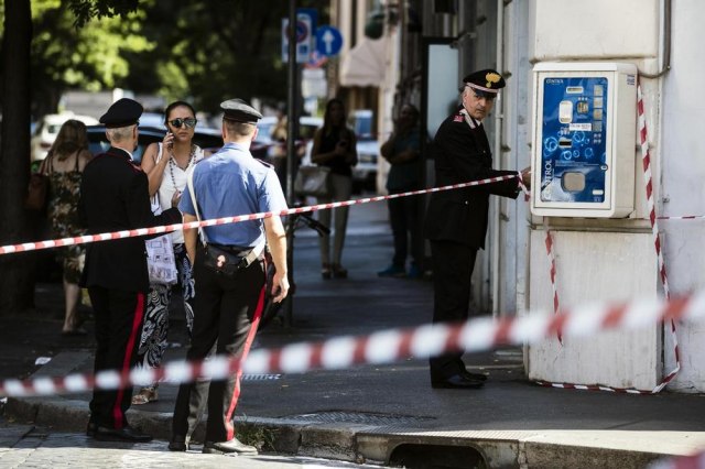 Troje mrtvih u pucnjavi u Rimu; Napadaè se zabarikadirao u kuæi FOTO