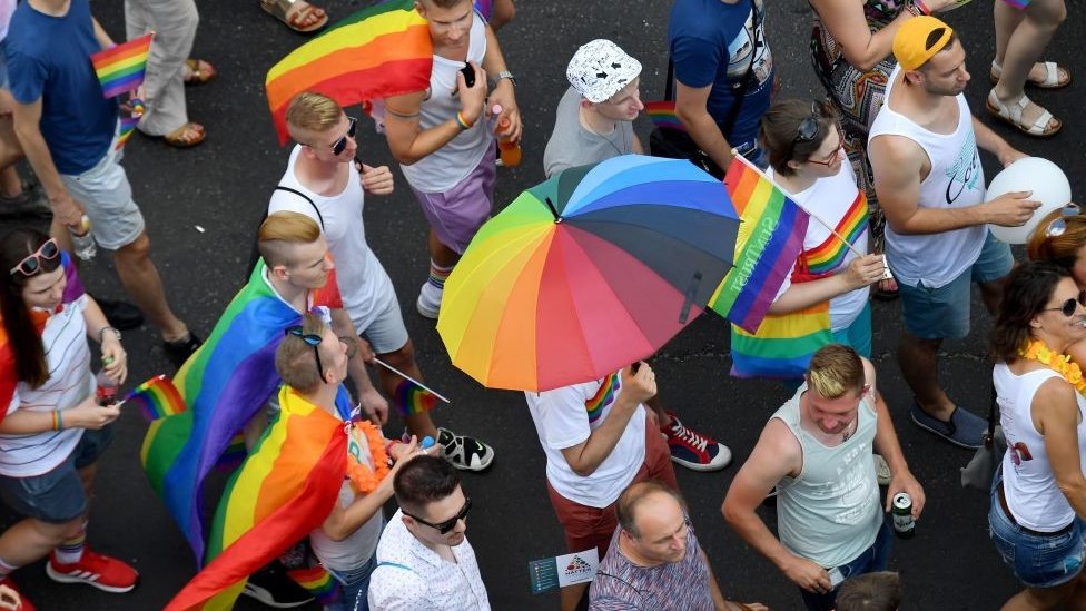 LGBT i ljudska prava: Zašto je u Srbiji i dalje tabu tema otvoreno reæi da si gej