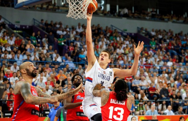 Denver zabrinut zbog Jokićevog nastupa za Srbiju