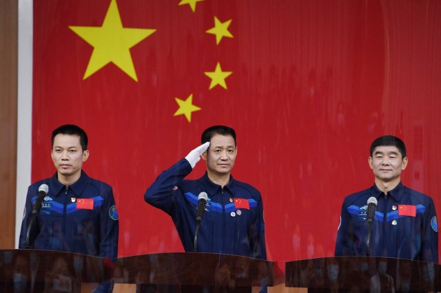 Kina sutra lansira u svemir 