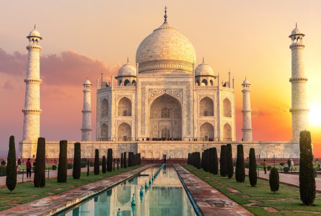 Tadž Mahal otvoren za ogranièen broj turista