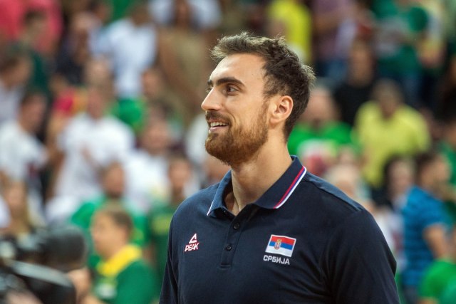 Milutinov se priključio reprezentaciji Srbije VIDEO